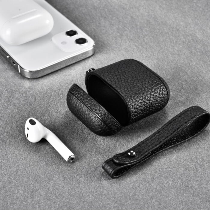 AirPods Leather Case with Strap- Grain Black